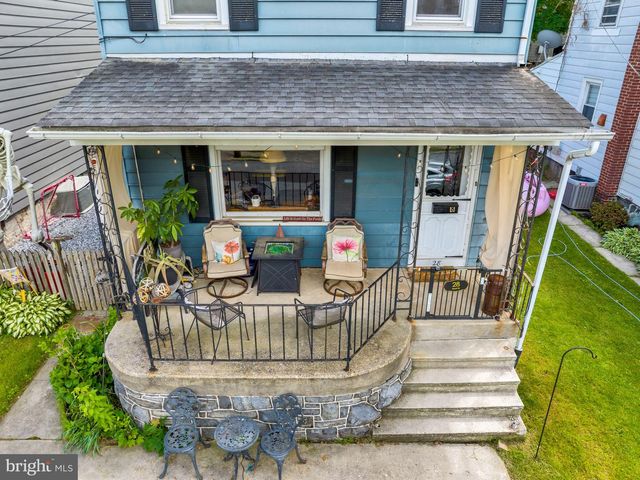 28 E FRONT ST, Mohnton, PA 19540