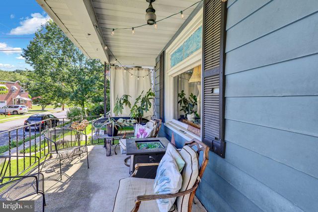 28 E FRONT ST, Mohnton, PA 19540