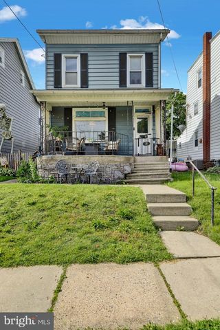 28 E FRONT ST, Mohnton, PA 19540