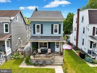 28 E FRONT ST, Mohnton, PA 19540