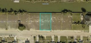 307 NE 15th St, Cape Coral, FL 33909