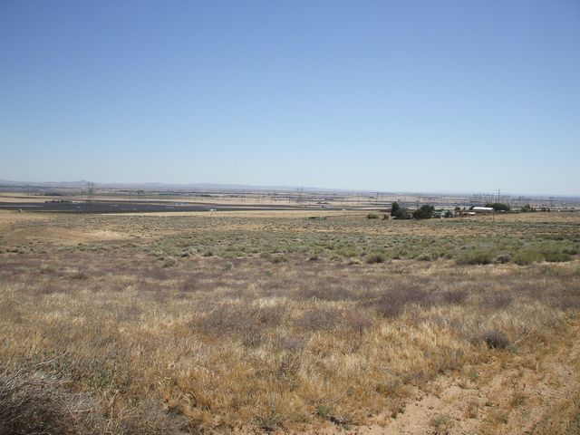 113 NW Vic Ave K St W Avenue, Del Sur, CA 93536