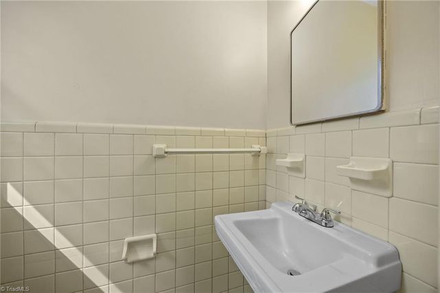 1108 Dartmouth Avenue, High Point, NC 27260