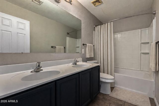 1868 W DESERT SEASONS Drive, San Tan Valley, AZ 85144