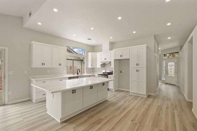 9673 Twin Creeks Ave, Stockton, CA 95219