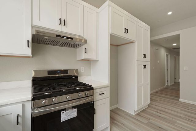 9673 Twin Creeks Ave, Stockton, CA 95219