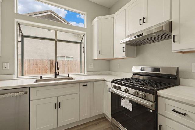 9673 Twin Creeks Ave, Stockton, CA 95219