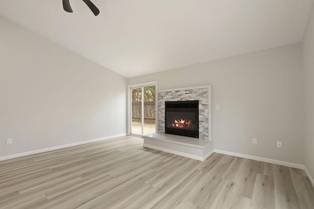 9673 Twin Creeks Ave, Stockton, CA 95219