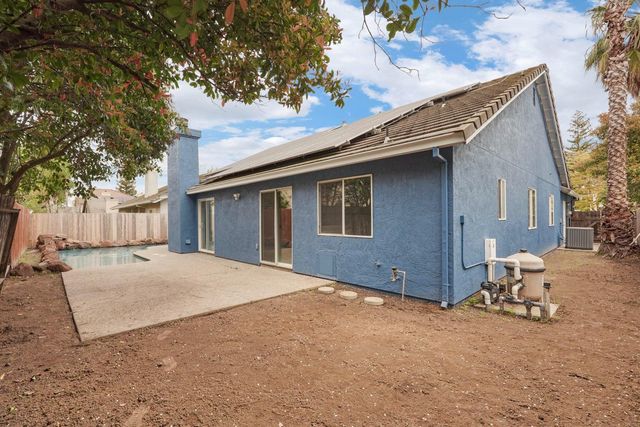 9673 Twin Creeks Ave, Stockton, CA 95219