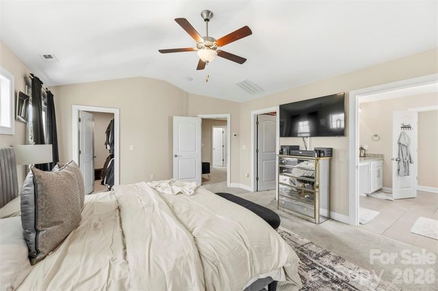 9527 Spurwig Court, Charlotte, NC 28278