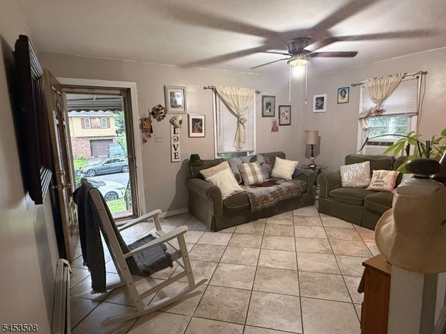 330 E Lake Ave, Rahway City, NJ 07065