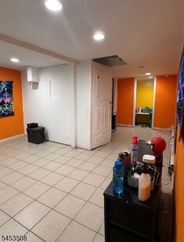330 E Lake Ave, Rahway City, NJ 07065