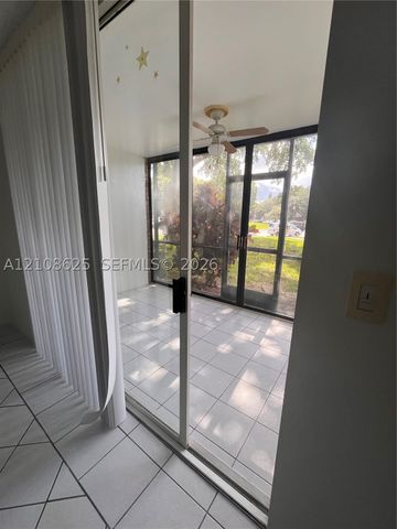 3650 Inverrary Dr 1Q, Lauderhill, FL 33319