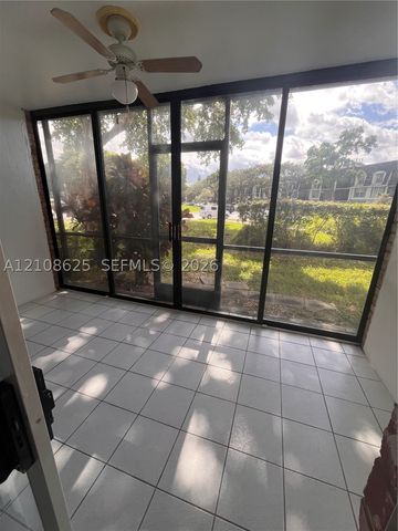 3650 Inverrary Dr 1Q, Lauderhill, FL 33319