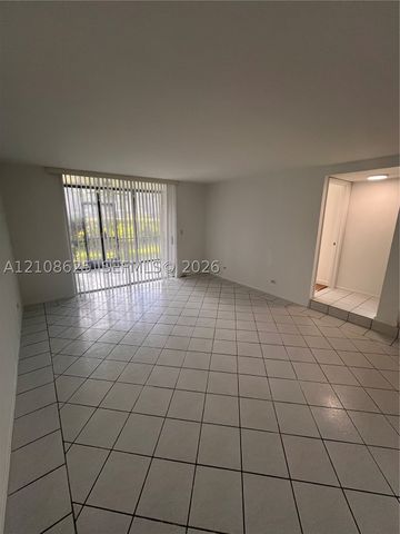 3650 Inverrary Dr 1Q, Lauderhill, FL 33319