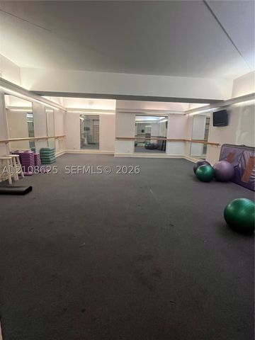 3650 Inverrary Dr 1Q, Lauderhill, FL 33319