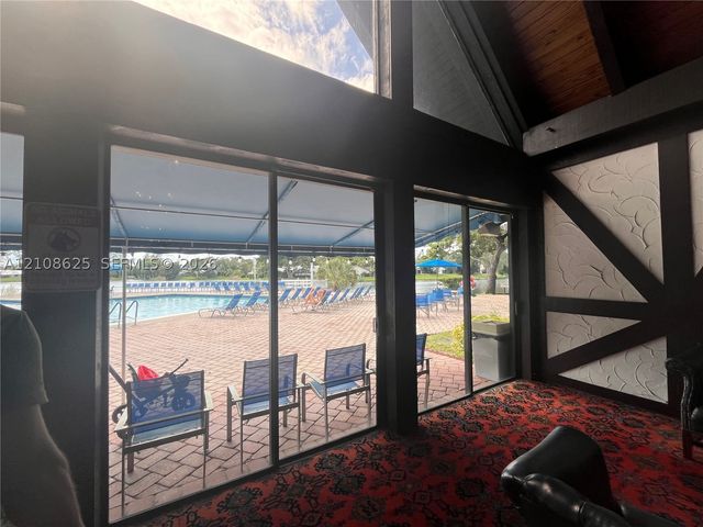3650 Inverrary Dr 1Q, Lauderhill, FL 33319
