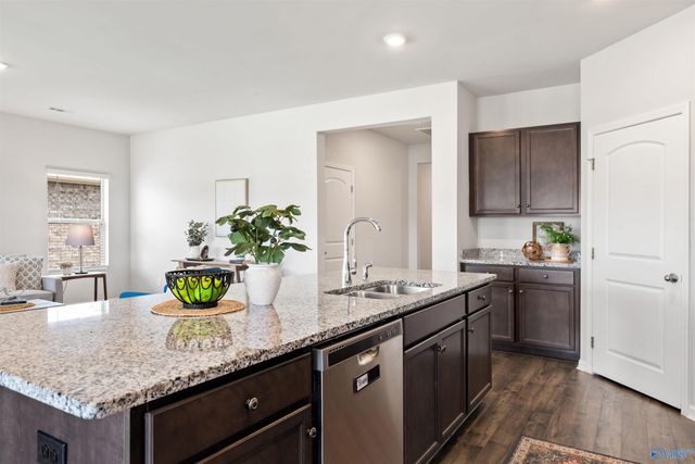 114 Branton Court, New Market, AL 35761