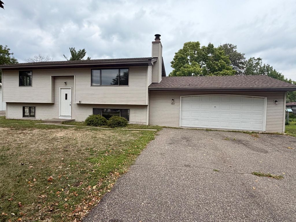 1612 69th Avenue N, Brooklyn Center, MN 55430 — photo 2