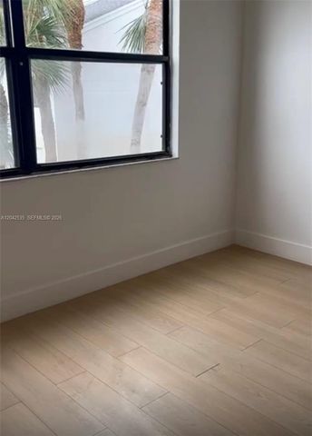 738 Executive Center Dr 23, West Palm Beach, FL 33401