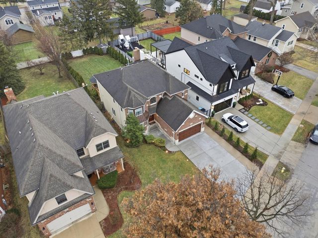 395 S Scott Street, Elmhurst, IL 60126