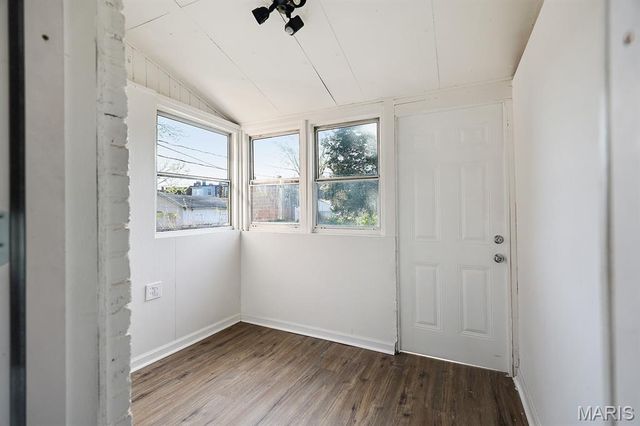 3635 S Spring Avenue, St Louis, MO 63116