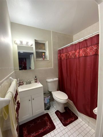 21221 NW 29th Ave, Miami Gardens, FL 33056