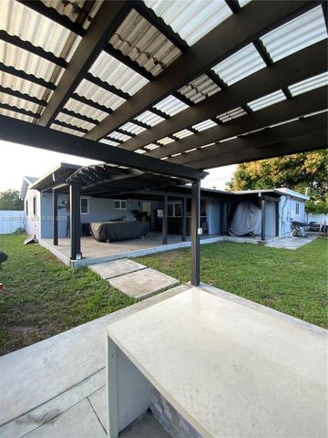 21221 NW 29th Ave, Miami Gardens, FL 33056