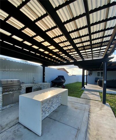 21221 NW 29th Ave, Miami Gardens, FL 33056