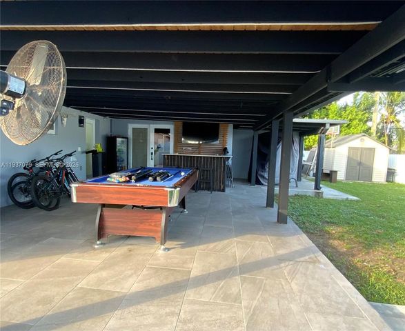 21221 NW 29th Ave, Miami Gardens, FL 33056