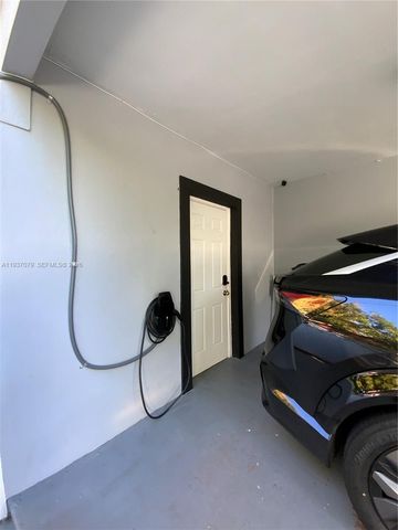 21221 NW 29th Ave, Miami Gardens, FL 33056