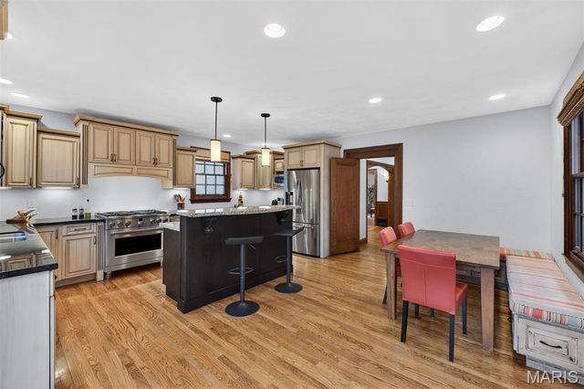 6329 San Bonita Avenue, Clayton, MO 63105