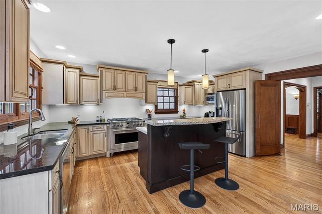 6329 San Bonita Avenue, Clayton, MO 63105