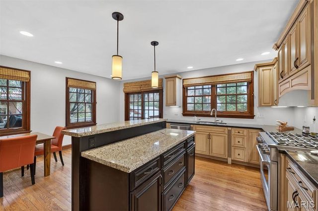 6329 San Bonita Avenue, Clayton, MO 63105