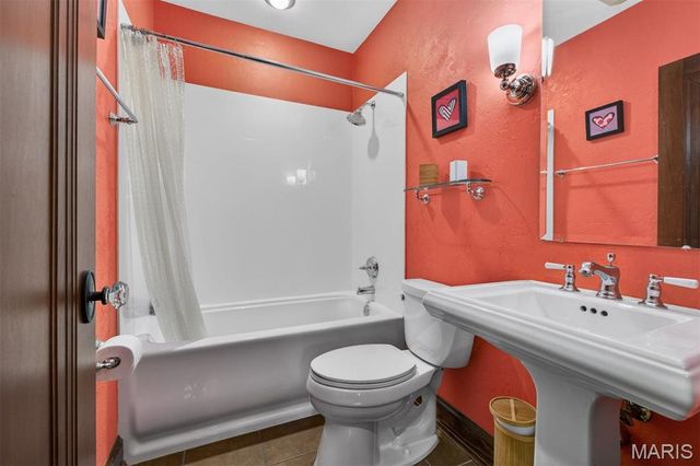 6329 San Bonita Avenue, Clayton, MO 63105