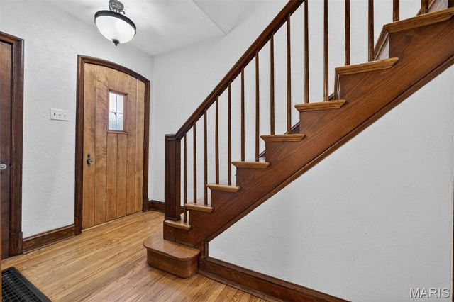 6329 San Bonita Avenue, Clayton, MO 63105