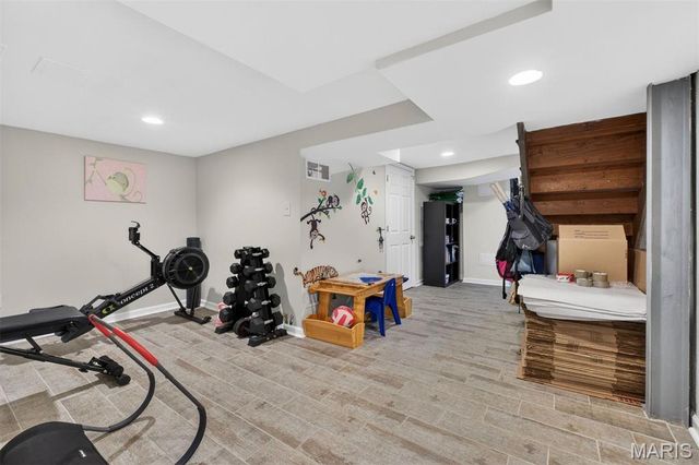 6329 San Bonita Avenue, Clayton, MO 63105