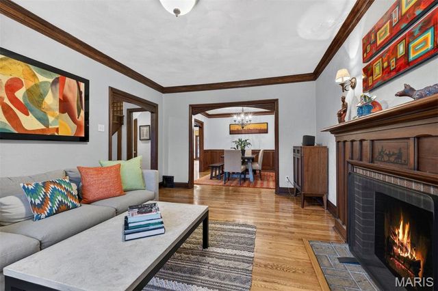 6329 San Bonita Avenue, Clayton, MO 63105