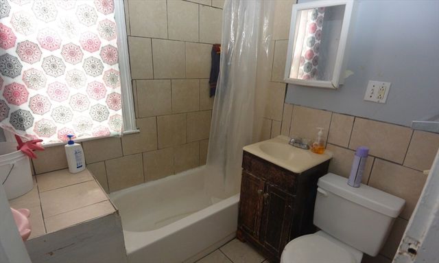 10 Bracket St 2, Boston, MA 02135