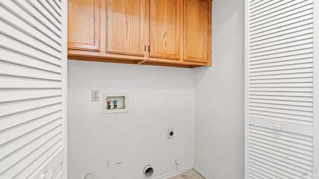 309 Regency Cir, Vacaville, CA 95687