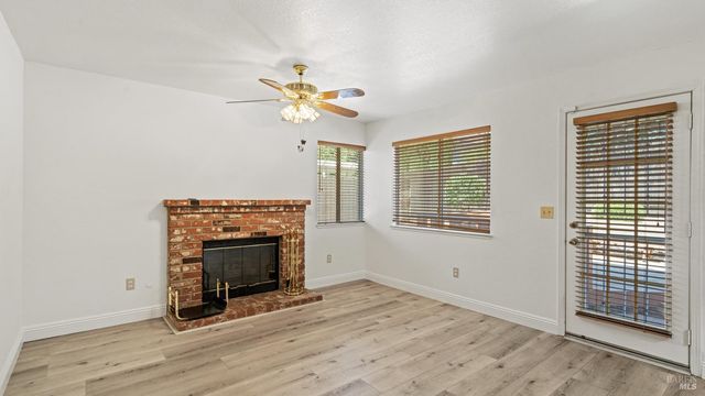 309 Regency Cir, Vacaville, CA 95687