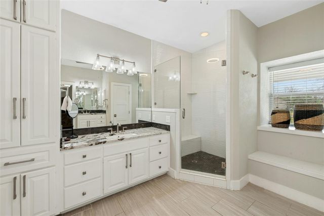 407 Olympia Fields ST, Meadowlakes, TX 78654