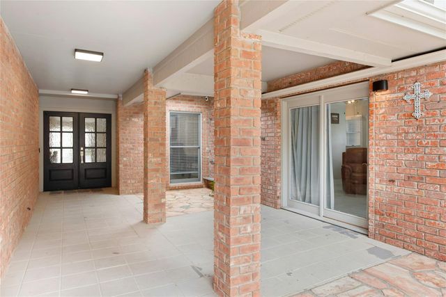 407 Olympia Fields ST, Meadowlakes, TX 78654