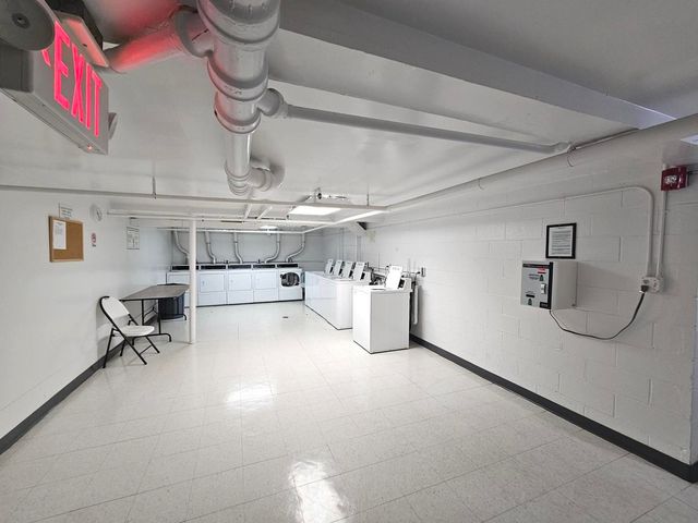 1018 CASTILIAN Court 205, Glenview, IL 60025