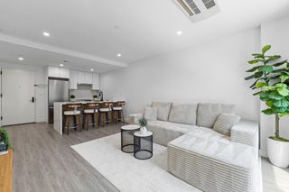 46-40 Vernon Boulevard 2A, Long Island City, NY 11101