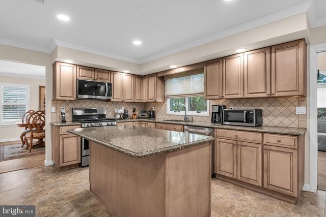 2 SURREY CT, Forked River, NJ 08731