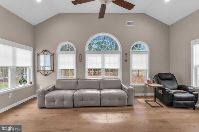 2 SURREY CT, Forked River, NJ 08731