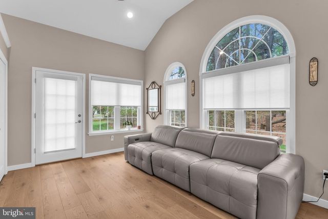 2 SURREY CT, Forked River, NJ 08731