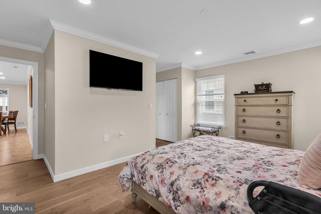 2 SURREY CT, Forked River, NJ 08731