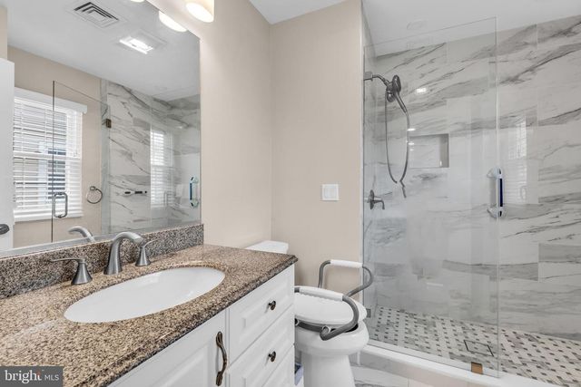 2 SURREY CT, Forked River, NJ 08731